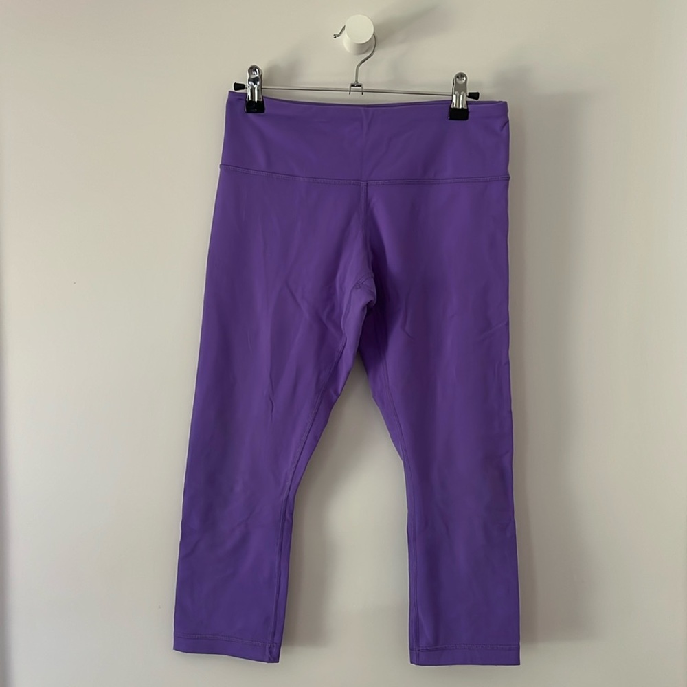 Lululemon cropped yoga pants leggings / purple / Sz 6